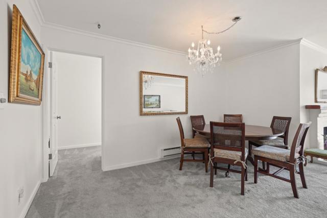 1500 Willow Avenue, Burlingame CA: https://media.crmls.org/mediaz/4bf0500e-4ec7-4036-afbc-979618a9c7c6.jpg