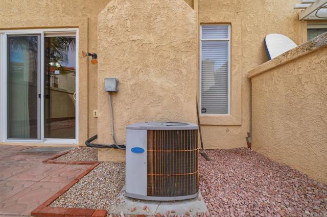 Detail Gallery Image 39 of 50 For 10974 Creekbridge Pl, San Diego,  CA 92128 - 2 Beds | 2/1 Baths