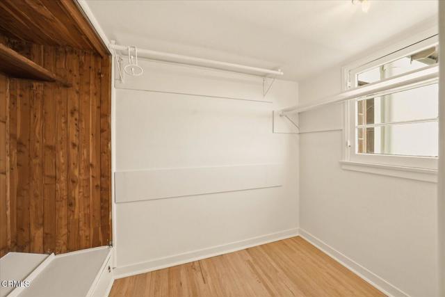 Detail Gallery Image 36 of 69 For 1110 E Mountain St, Glendale,  CA 91207 - 4 Beds | 3 Baths