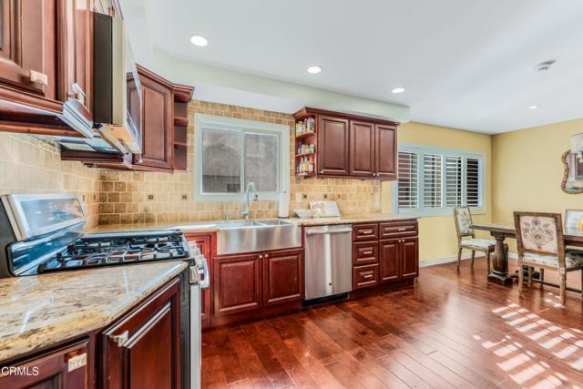 2047 Euclid Avenue, Camarillo CA: https://media.crmls.org/mediaz/4bf13ff4-fae8-4975-ac21-754517f710dd.jpg