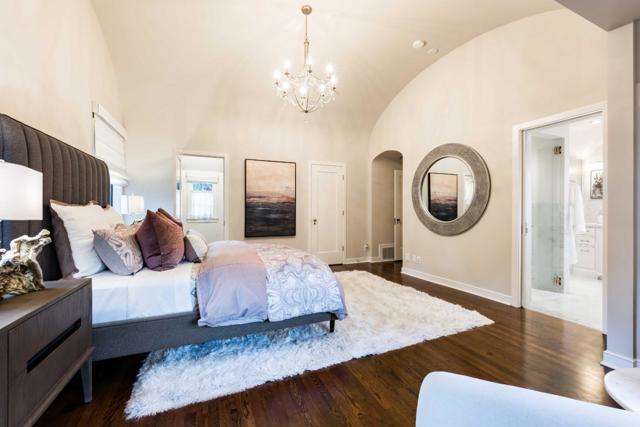 467 Lincoln Avenue, Palo Alto CA: https://media.crmls.org/mediaz/4bf34964-da7a-40da-9dd6-3ac4e3fda76f.jpg