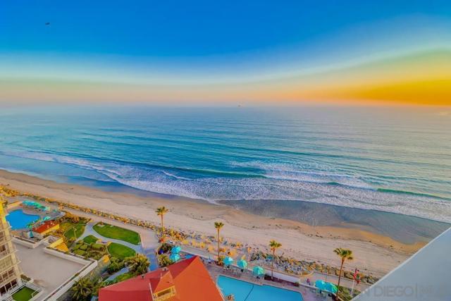 1720 Avenida Del Mundo, Coronado CA: https://media.crmls.org/mediaz/4bf362c9-d2f2-479f-9224-92bd8acddff0.jpg