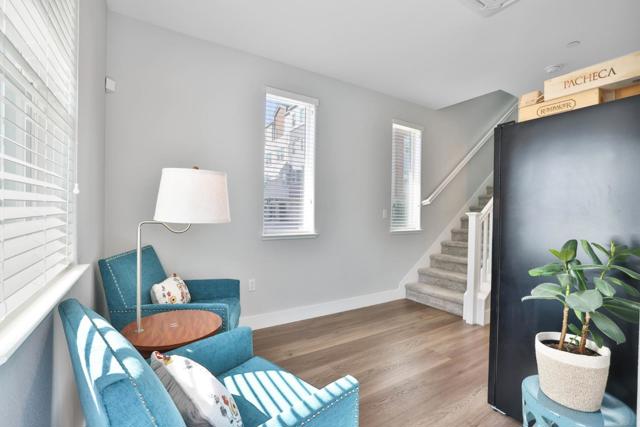 580 Yale Way, San Jose CA: https://media.crmls.org/mediaz/4bf52487-2e47-40ae-b1e7-be896d1faf67.jpg