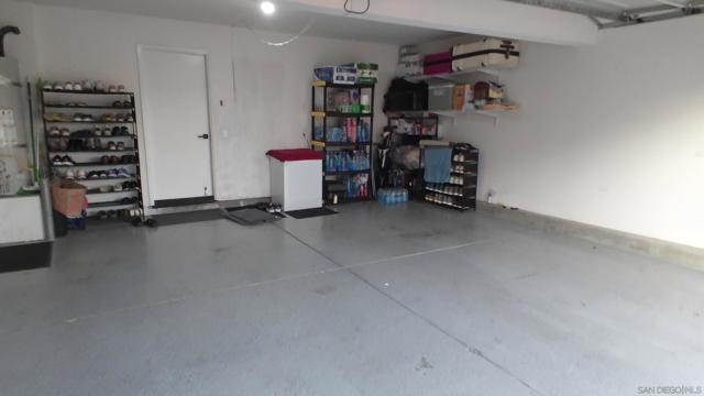 843 Caminito Las Olas, Chula Vista CA: https://media.crmls.org/mediaz/4bf5614f-1c55-4400-8201-95a37497725d.jpg