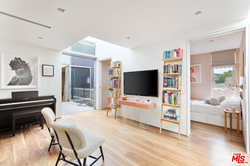 MLS #25617065 image #14