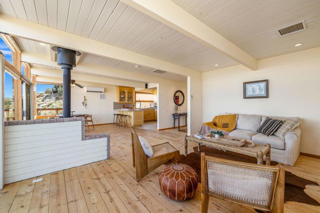 61474 Hanging Rock Lane, Mountain Center CA: https://media.crmls.org/mediaz/4bf5c6e5-e518-42c5-8909-a2b126d07ac0.jpg