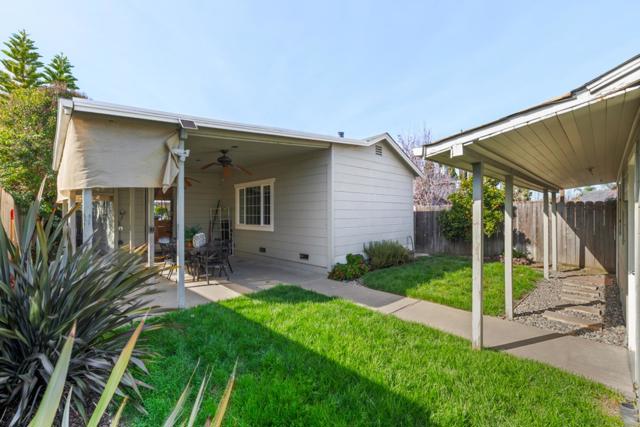 710 5th Ave, Redwood City CA: https://media.crmls.org/mediaz/4bf6423b-ade4-4e0e-8ee3-9f68f7d91b66.jpg