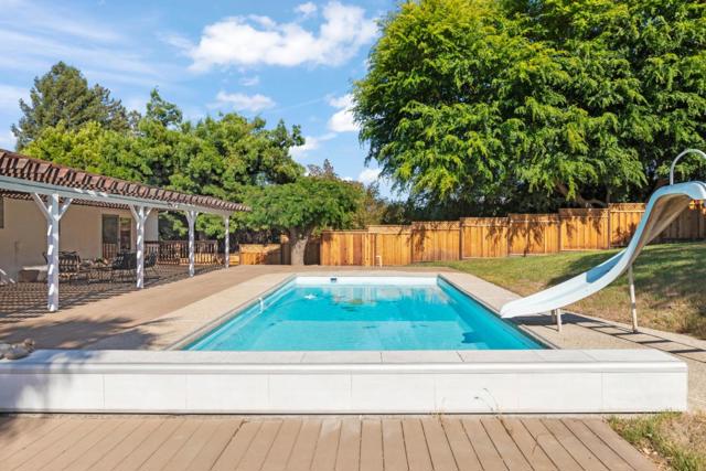 1590 El Dorado Drive, Gilroy CA: https://media.crmls.org/mediaz/4bf6512a-75fd-4122-9c3a-654762a7fc4e.jpg