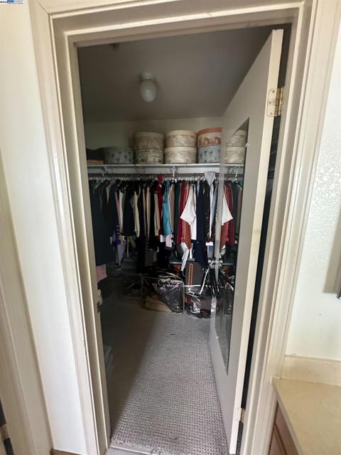 440 Pointe Pacific, Daly City CA: https://media.crmls.org/mediaz/4bf6678d-f3c0-4927-8989-3156ed5b5660.jpg
