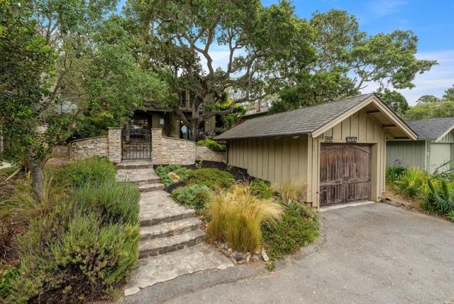 5 NE of 4th on Lopez, Carmel CA: https://media.crmls.org/mediaz/4bf6f6f6-ceff-4119-971b-319346337b27.jpg