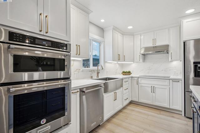 5169 Lillian Ct, Livermore CA: https://media.crmls.org/mediaz/4bf7dd39-f811-431f-b819-bcabac810593.jpg
