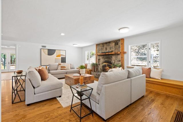 1780 Edgewood Road, Redwood City CA: https://media.crmls.org/mediaz/4bf7dee3-3b89-49d4-9dc5-d39203c2199a.jpg