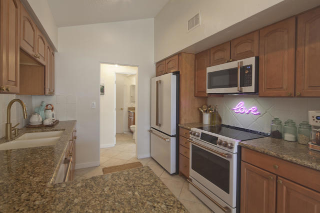 72720 Cactus Court #E, Palm Desert, CA 92260