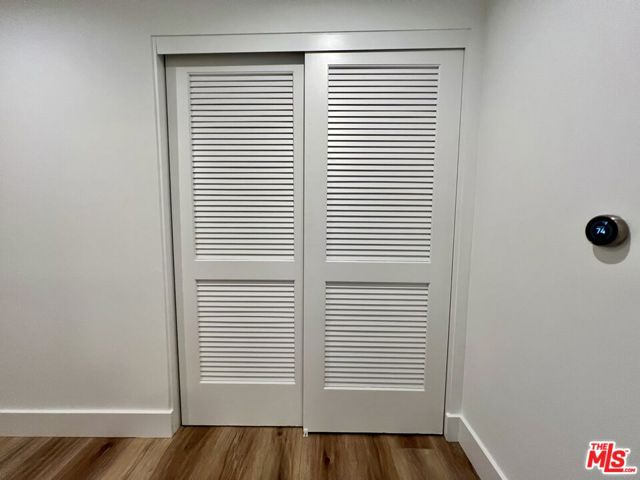 5801 Camerford Avenue, Los Angeles CA: https://media.crmls.org/mediaz/4bf846fe-f7ae-46a9-a7a3-4f0eacc08788.jpg