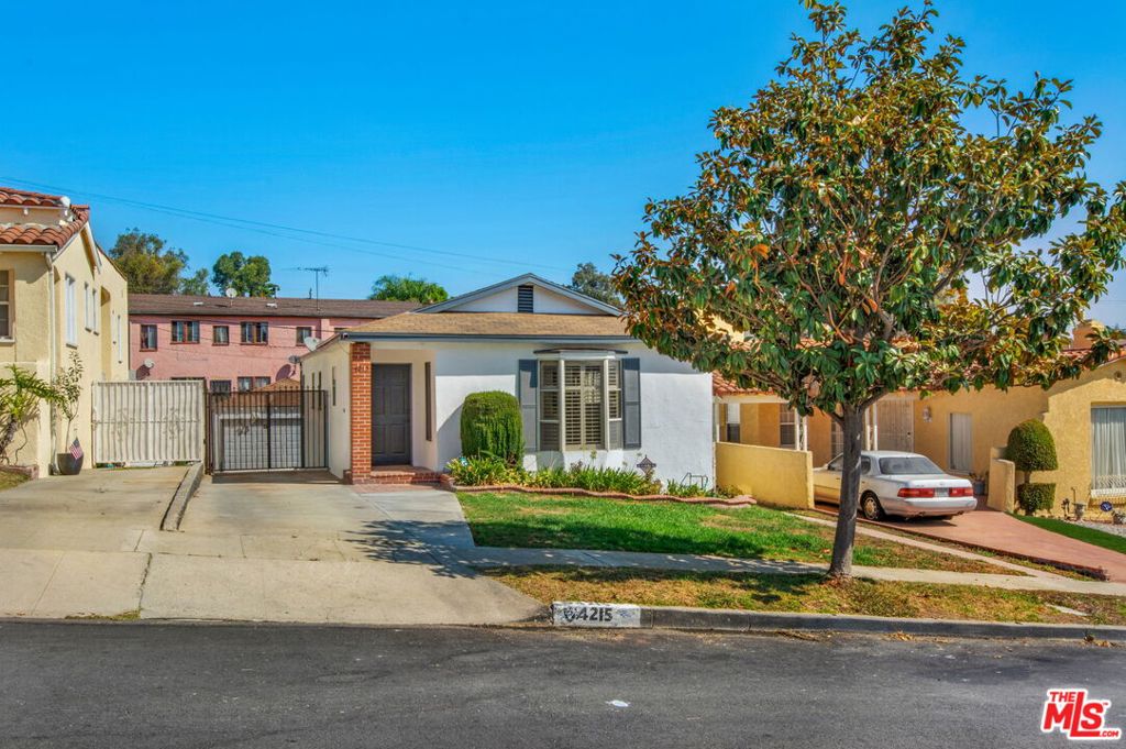 4215 W 58th Place
