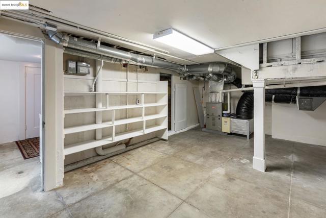 1 Brookside Avenue, Berkeley CA: https://media.crmls.org/mediaz/4bf9061d-8a38-40d3-ab38-b7616bbfcd30.jpg