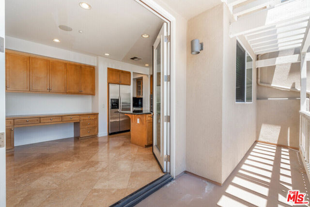 6011 Dawn, Playa Vista CA: https://media.crmls.org/mediaz/4bf9ccd2-a287-484e-8b77-153434ea89d1.jpg