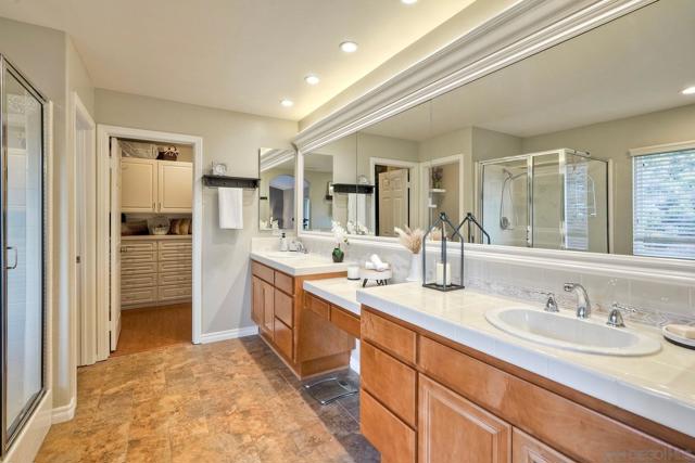 11954 Cypress Valley Drive, San Diego CA: https://media.crmls.org/mediaz/4bfb444c-e722-4608-88f5-dfb040c11dab.jpg
