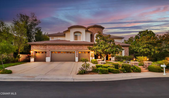 11275 Watson Drive, Moorpark CA: https://media.crmls.org/mediaz/4bfc15f8-17ab-43f0-aecb-5bc0d936e431.jpg