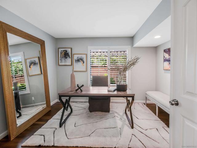 12440 Kestrel St, San Diego CA: https://media.crmls.org/mediaz/4bfcee7e-eacd-4ec1-aa16-f8fc2f1bbcb9.jpg