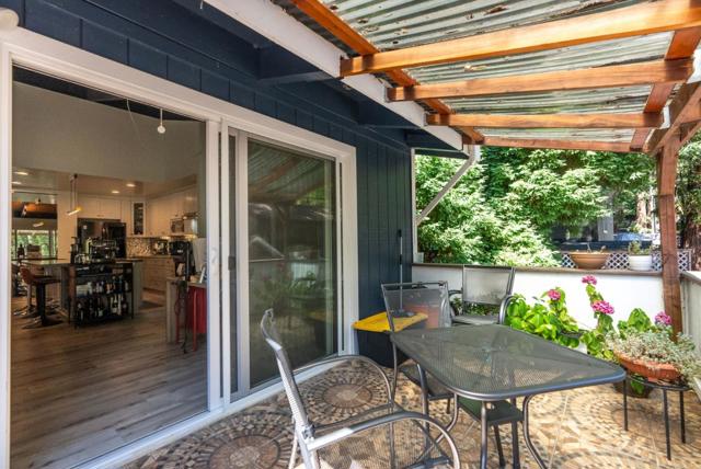 19150 Beardsley Road, Los Gatos CA: https://media.crmls.org/mediaz/4bfd796f-f499-4620-b356-6b980e20c5ca.jpg