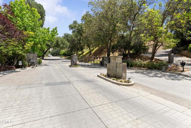 2210 Brambling Lane, Pasadena CA: https://media.crmls.org/mediaz/4bfe1a49-e2c4-4e34-ae4d-fd21d5e74171.jpg