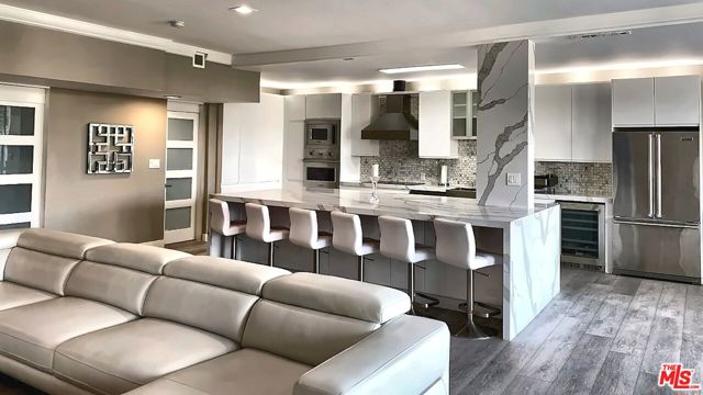 1333 S Beverly Glen Boulevard, Los Angeles CA: https://media.crmls.org/mediaz/4bfe952e-8304-478d-886d-6d4720df05b5.jpg