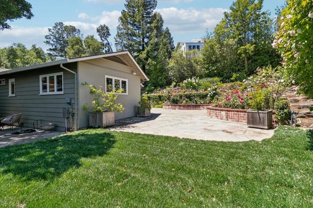 1408 Avondale Road, Hillsborough CA: https://media.crmls.org/mediaz/4bfefbb9-b95e-404f-a1e5-cb9a83ddedb3.jpg