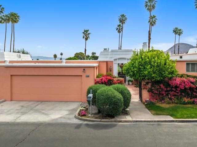46650 Amir Drive, Palm Desert CA: https://media.crmls.org/mediaz/4bff587b-e29e-474e-81e3-7bc0f13a6aa6.jpg