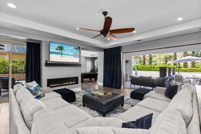 543 Ledge Street, San Marcos CA: https://media.crmls.org/mediaz/4c005268-8527-4d52-8034-ee87102ef963.jpg