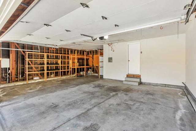 6357 Pismo Court, San Jose CA: https://media.crmls.org/mediaz/4c021eea-016a-471a-803b-8331bfdbfaac.jpg