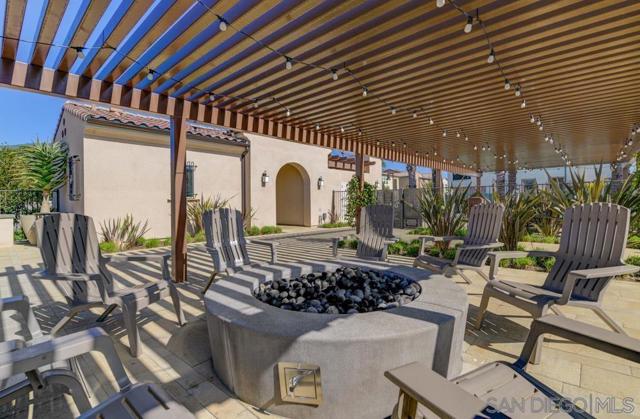 10713 Audrey Way, San Diego CA: https://media.crmls.org/mediaz/4c02ef22-8846-4291-9a48-635b26a71b1e.jpg