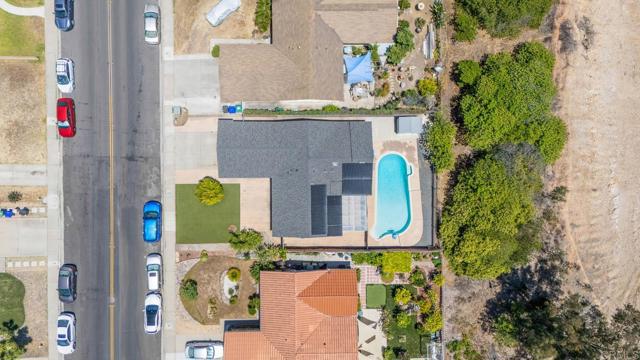 7971 Jade Coast Road, San Diego CA: https://media.crmls.org/mediaz/4c03c953-2207-4f13-97c0-19a881da41e9.jpg