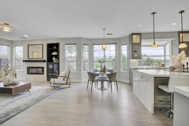 998 Governors Bay Drive, Redwood City CA: https://media.crmls.org/mediaz/4c05011a-1cb1-4679-8ceb-b1a77144e467.jpg