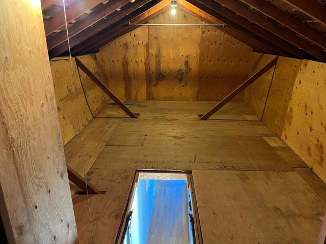 33 Roosevelt Street, Watsonville CA: https://media.crmls.org/mediaz/4c05779a-af9f-4b7d-a80e-edea83718e31.jpg