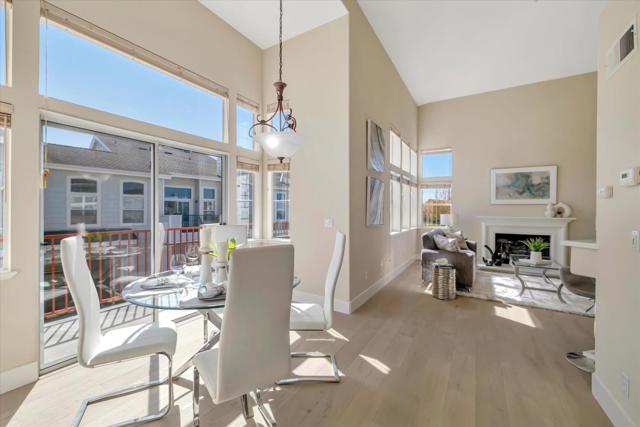 585 Shoal Circle,  CA: https://media.crmls.org/mediaz/4c059b5d-6096-4f38-9f89-d96d702f2f4d.jpg