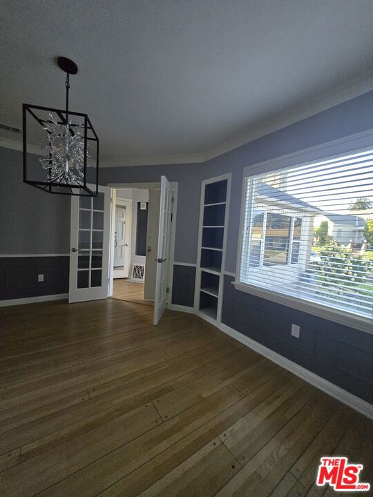 4512 Chasar Place, Los Angeles CA: https://media.crmls.org/mediaz/4c05be39-5eae-4c2f-ba30-b8a4b64010f2.jpg