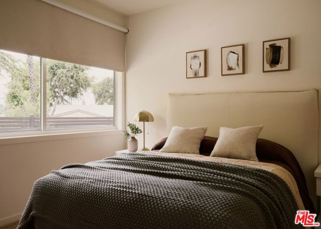 15674 Royal Ridge Road, Sherman Oaks CA: https://media.crmls.org/mediaz/4c07ef82-a3f4-427c-858f-0c248f347978.jpg