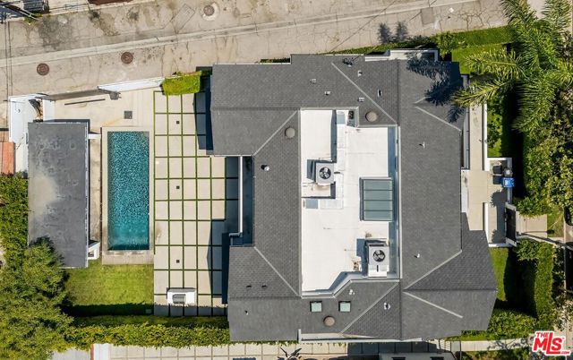 6115 W 6th Street, Los Angeles CA: https://media.crmls.org/mediaz/4c091d37-6f65-45ae-abc1-1e01b322bc9a.jpg