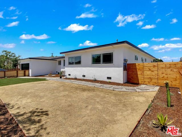 10315 Condon Avenue photo 35