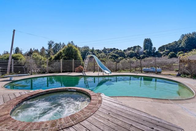 500 Valencia School Road, Aptos CA: https://media.crmls.org/mediaz/4c097642-c293-4816-afc9-59eb634a87d8.jpg