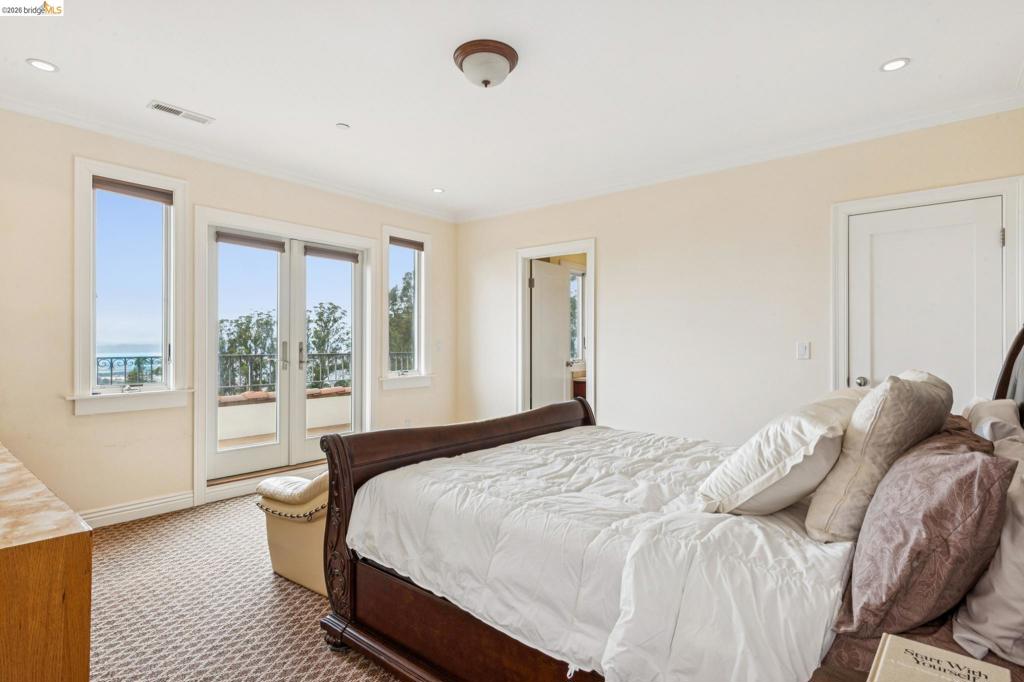 MLS #41139426 image #60