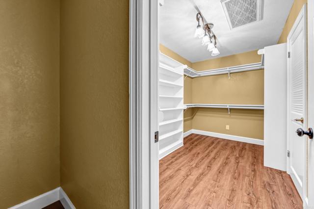 33140 Lilac Road, Valley Center CA: https://media.crmls.org/mediaz/4c09f758-eac7-49b9-a9db-5d64d138816c.jpg