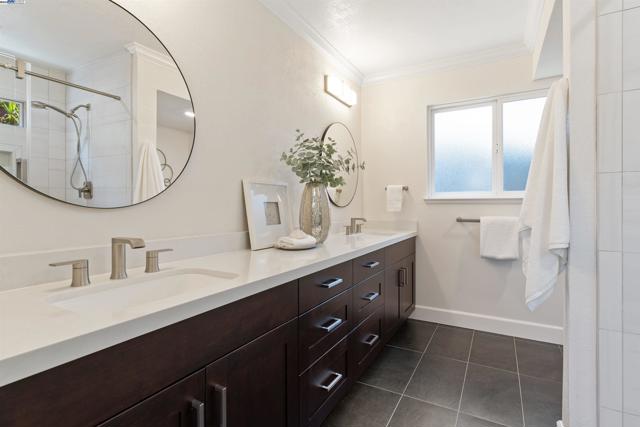 1163 Lomitas Ave, Livermore CA: https://media.crmls.org/mediaz/4c0c05d2-0cac-4515-a613-f1d3c52e139e.jpg
