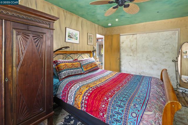 17190 Cedar Ave, Sonoma CA: https://media.crmls.org/mediaz/4c0c5993-2ab1-4f2d-8489-050804b113b7.jpg