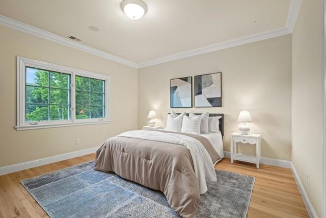 2855 Churchill Drive, Hillsborough CA: https://media.crmls.org/mediaz/4c0c90af-b09b-4d40-99fe-252a267a88a6.jpg