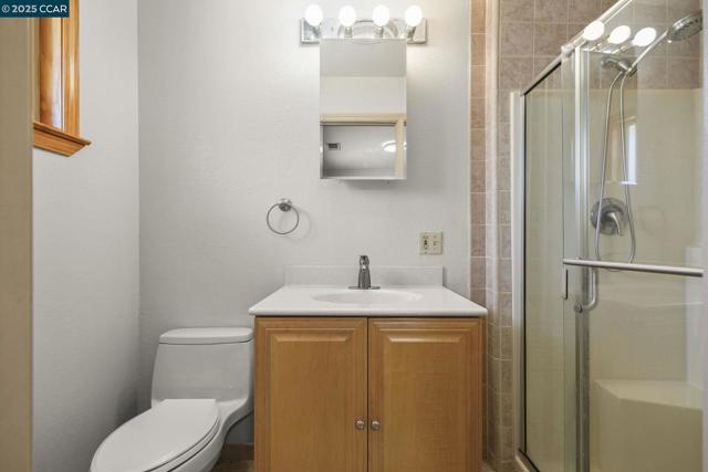 928 Sassel Ave, Concord CA: https://media.crmls.org/mediaz/4c0cad88-afd0-4fb6-8d9b-e664195cd752.jpg