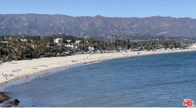 1312 Shoreline Drive, Santa Barbara CA: https://media.crmls.org/mediaz/4c0cd50d-249b-46ff-8c60-4e2640a55e87.jpg