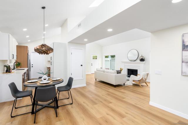 1130 Lake Ridge Dr, San Marcos CA: https://media.crmls.org/mediaz/4c0d70a6-c149-4ee0-b50b-e7148b1684d7.jpg