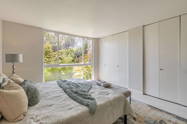 181 Del Medio Avenue, Mountain View CA: https://media.crmls.org/mediaz/4c0dab76-80f1-4d70-92cd-a7f314f6cb75.jpg